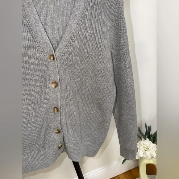 HUDSON Los Angeles | 🩶 Gray Knit Button Cardigan Women’s Sweater | Size L 🩶 - Picture 3 of 10